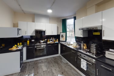 iQ Ty Willis House Student Halls, 6-8 High Street, City Centre, Bangor, LL57 1NP - Image 8